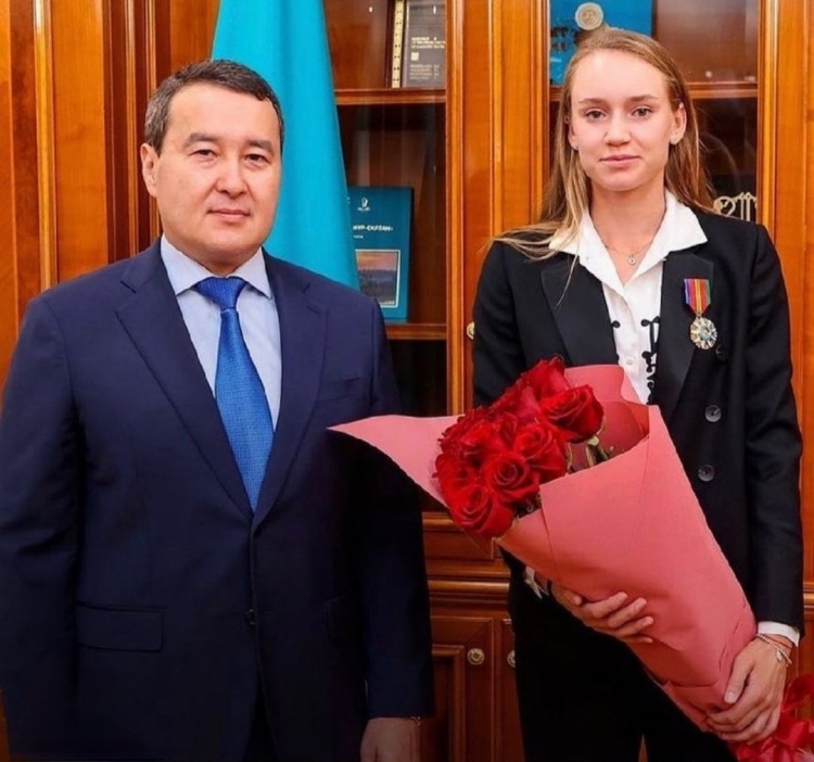 但需要更多 但需要更多